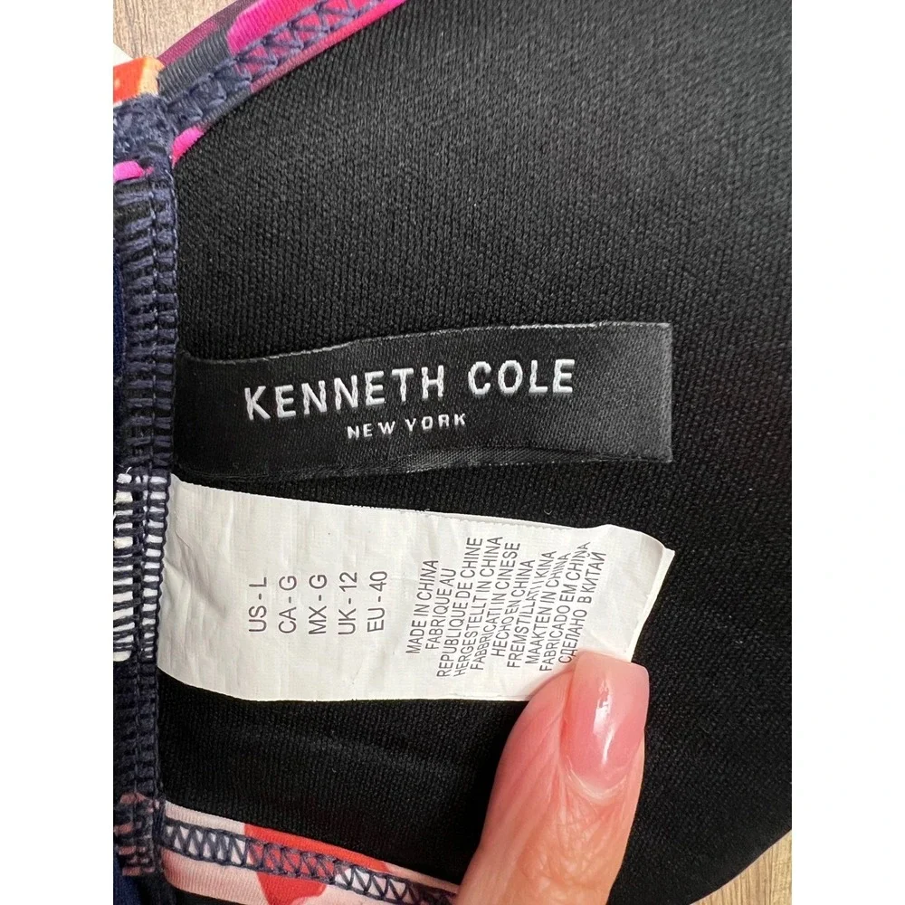 Kenneth Cole Floral Cut-Out One Piece Swimsuit L Twist Front‎ Tropical Print